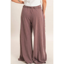 Load image into Gallery viewer, Mineral Wash Star Patch And Print Wide Leg Pants