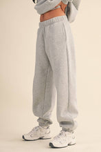 Load image into Gallery viewer, Cory Fleece Sweatpants