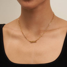 Load image into Gallery viewer, Mama Paperclip Necklace