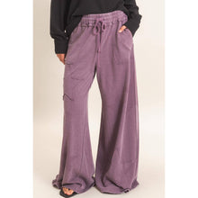 Load image into Gallery viewer, Mineral Wash Star Patch And Print Wide Leg Pants